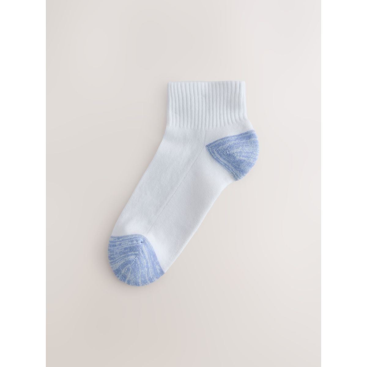 Chaussettes de sport mi-hautes rembourrées talon blanc, NEXT