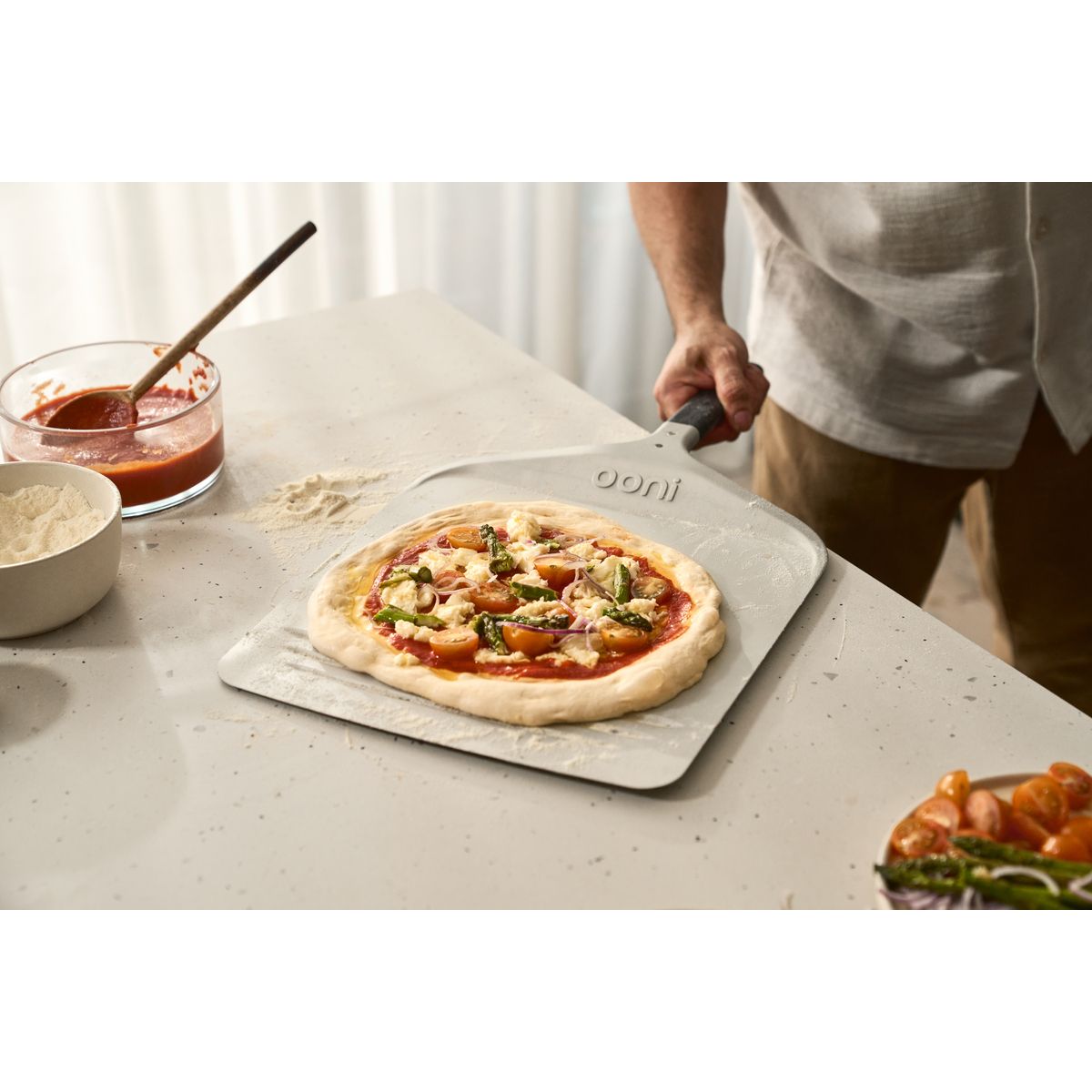 Pelle à Pizza compacte UU-P37300 couleur unique, OONI