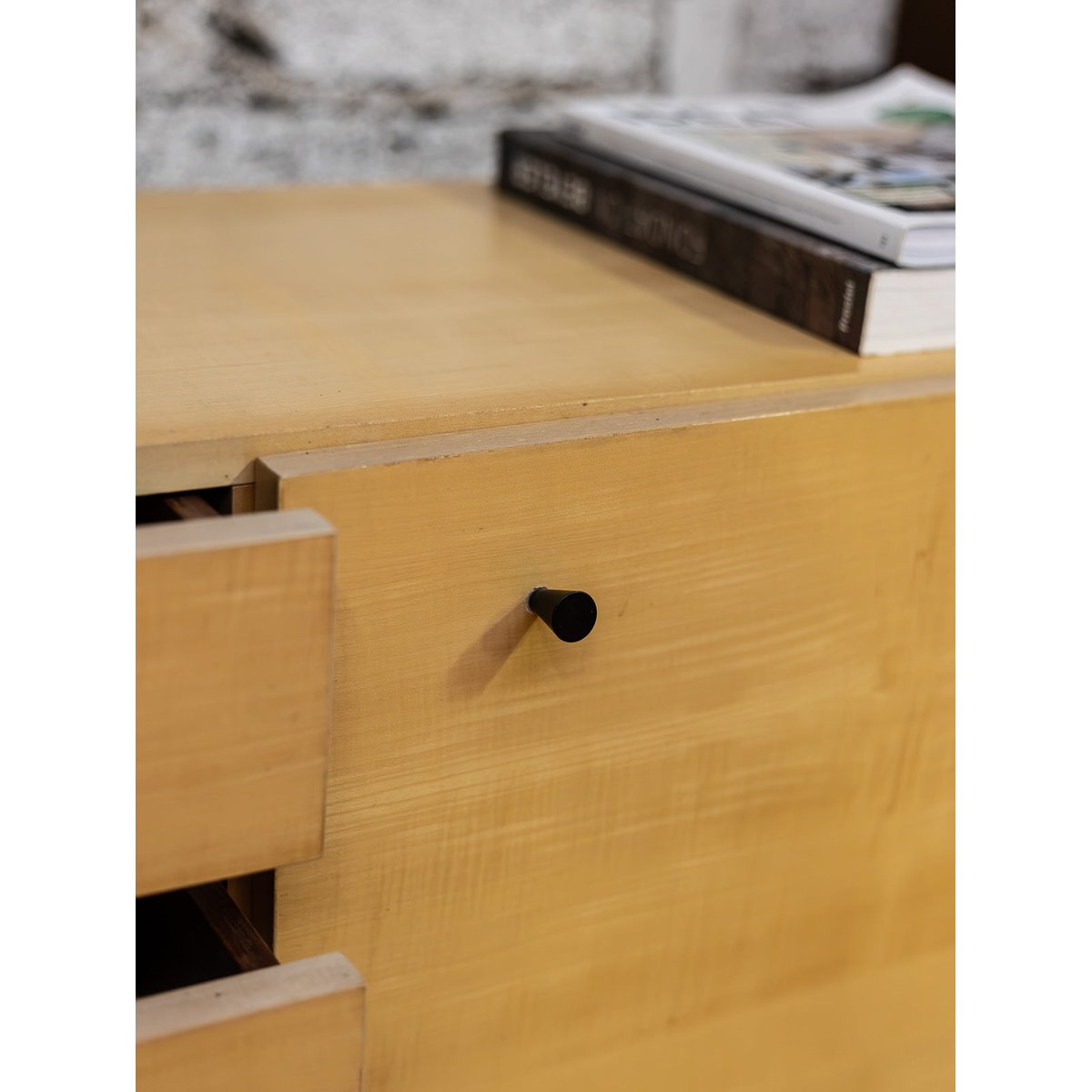 Indémodable enfilade en bois Margaret N°792 - Bon état bois clair, DEBONGOUT