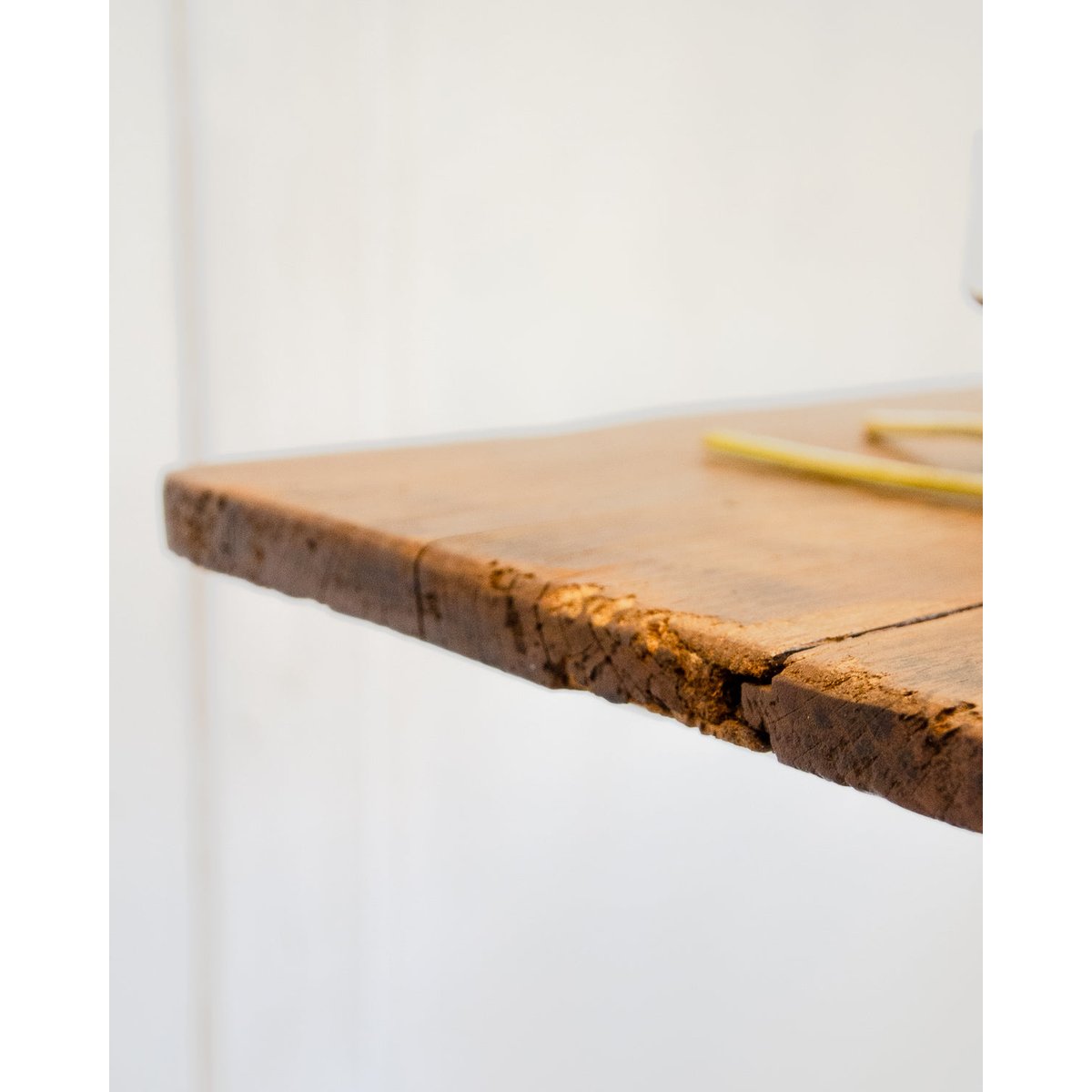 Table à manger Louis Vuitton Romy N°1370 - Bon état bois foncé, DEBONGOUT