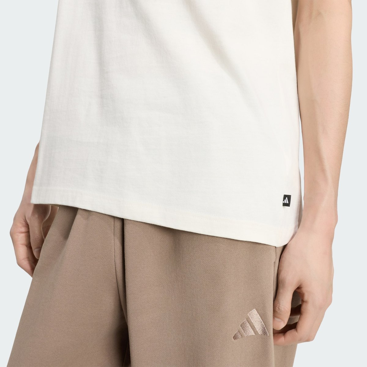 T-Shirt Graphique Burger Flavor T-Shirt Graphique Burger Flavor off white, ADIDAS SPORTSWEAR