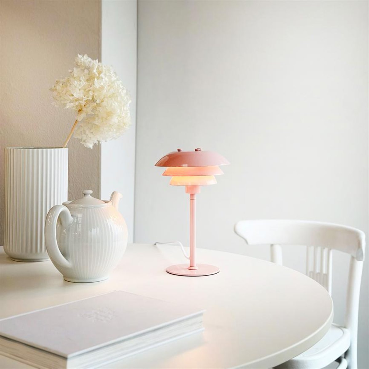 Lampe de table SIXTEEN rose, DYBERG LARSEN
