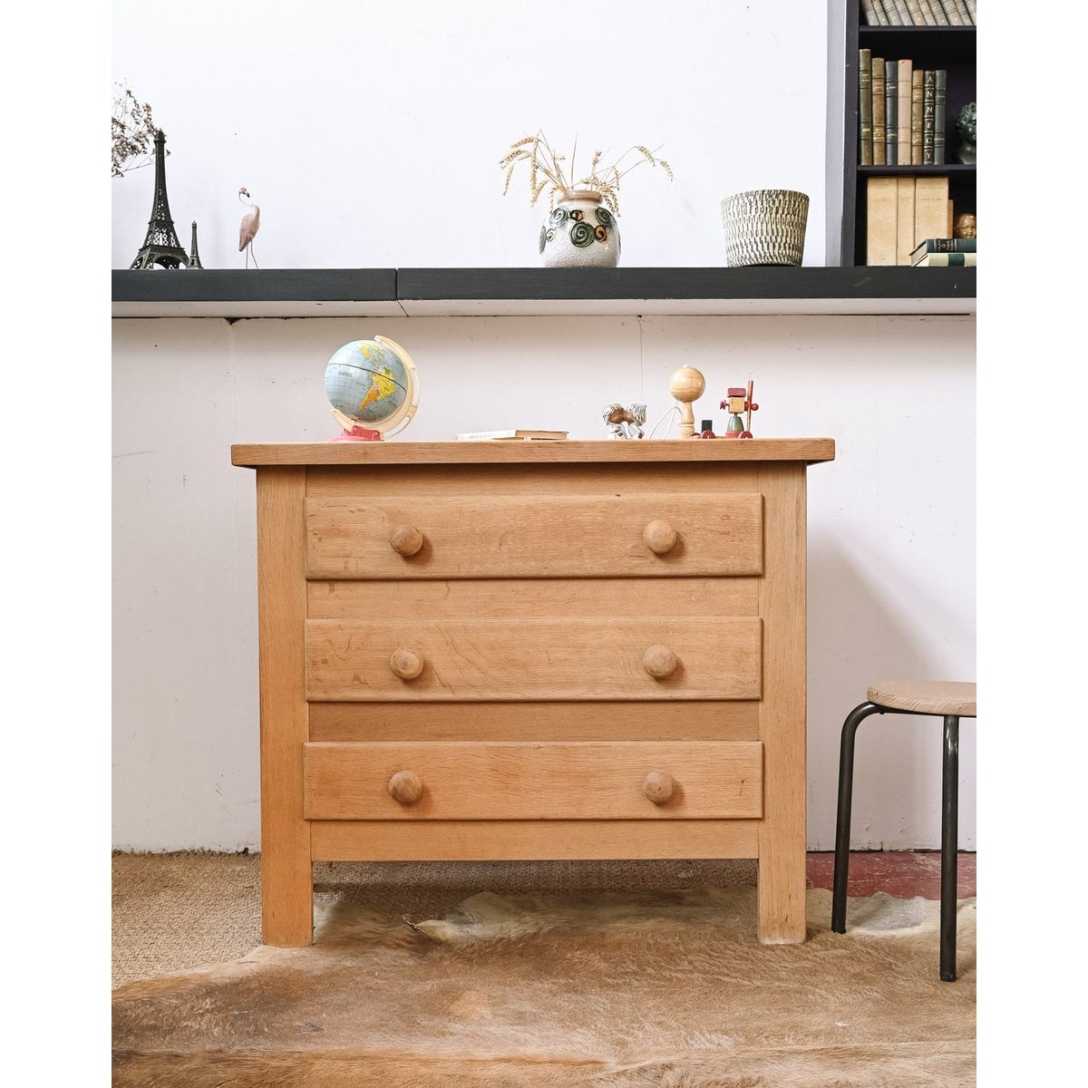 Adorable commode en bois clair Garance N°759 - Bon état bois clair, DEBONGOUT