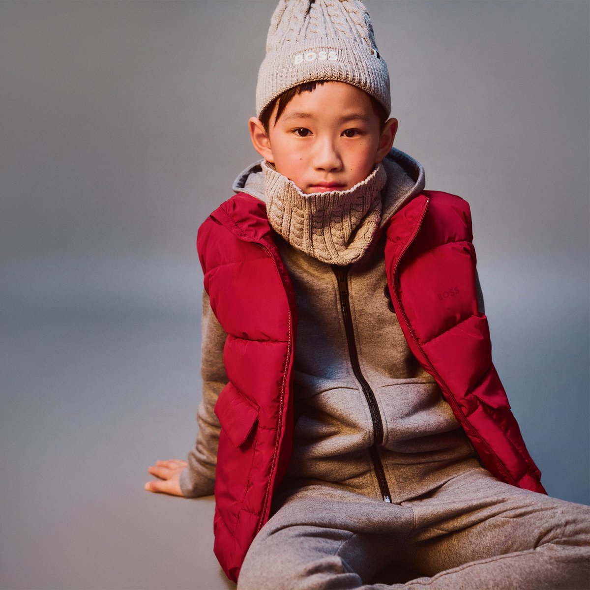 Veste en duvet sans manches grenade, BOSS KIDSWEAR