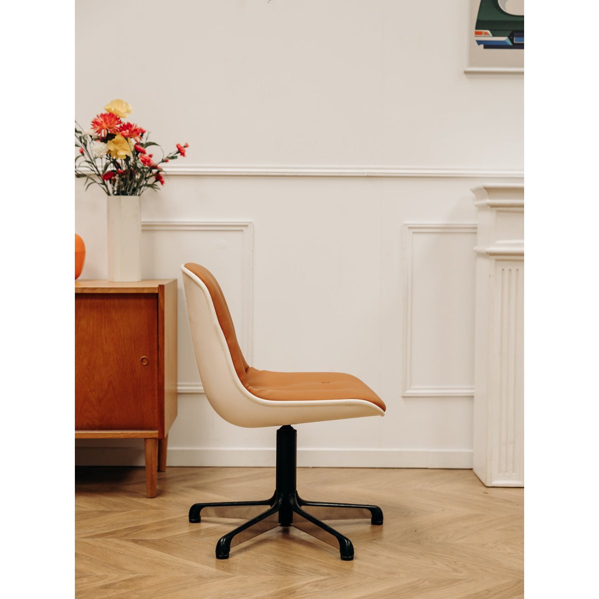Chaise de bureau en cuir Alma N°1567 - Bon état camel, DEBONGOUT