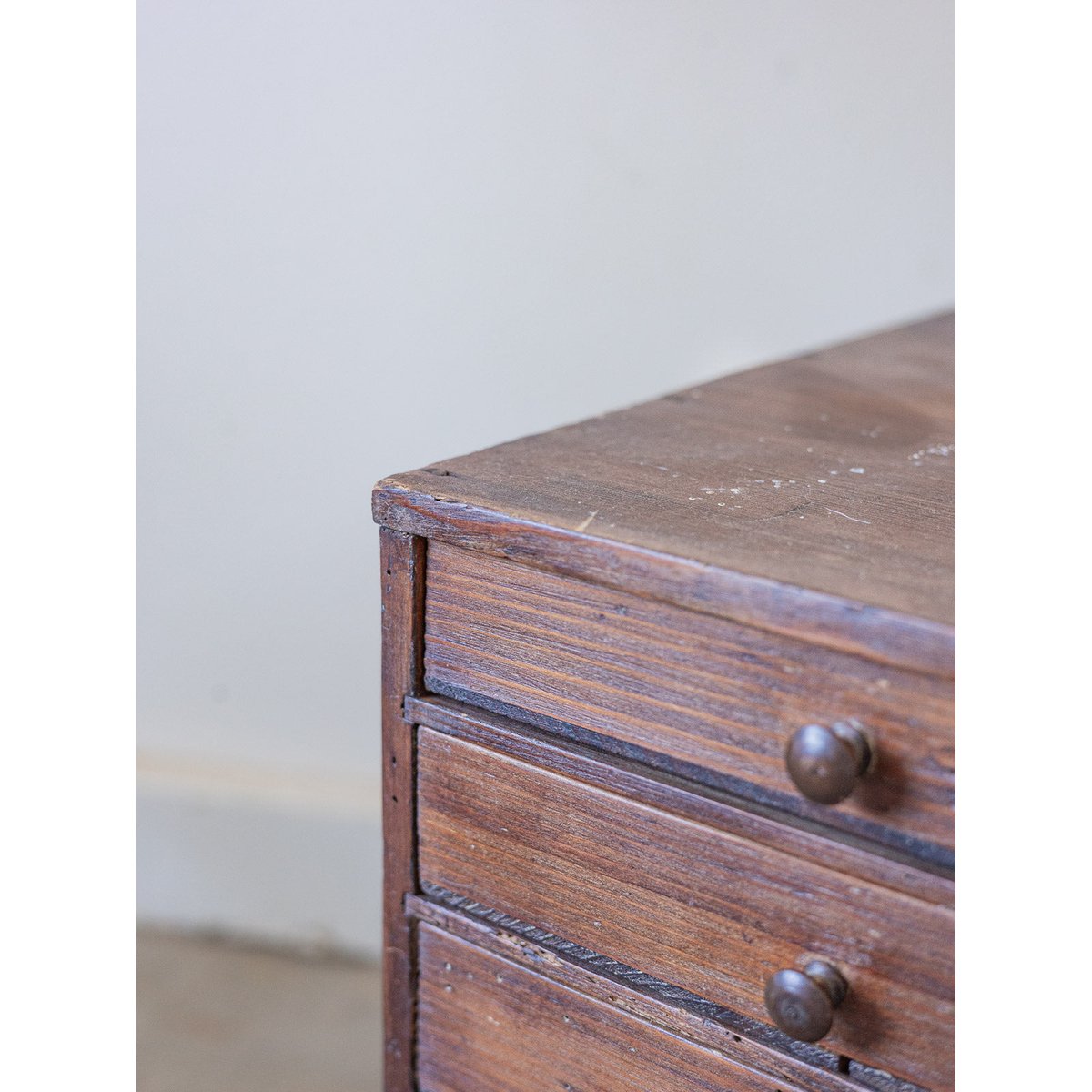 Meuble d'horloger Fernand N°448 - Bon état bois foncé, DEBONGOUT