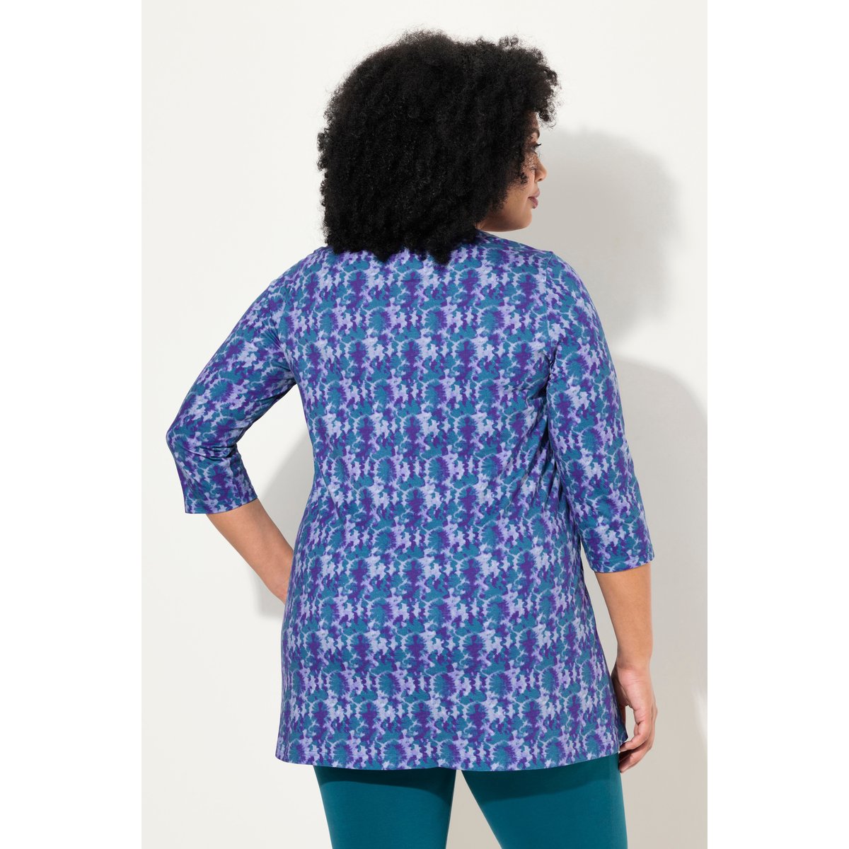 T-shirt long à manches 3/4 et col en V saphir foncé, ULLA POPKEN