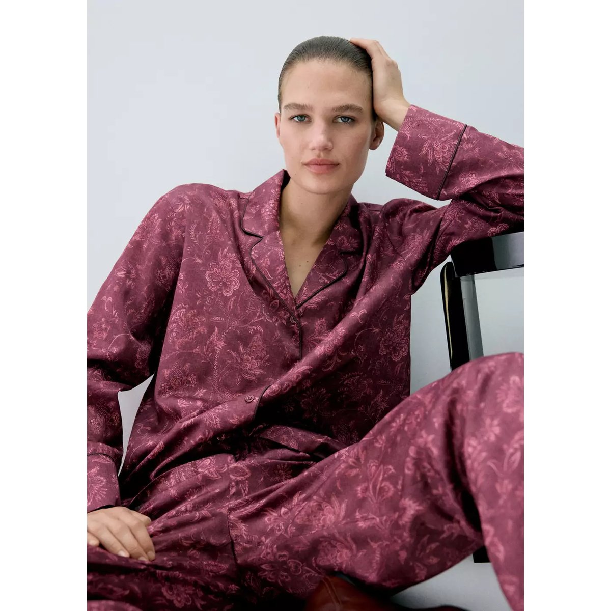 Chemise pyjama imprimée passepoil bordeaux, MANGO