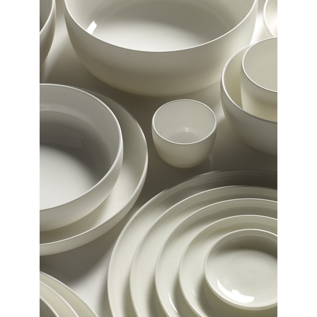 Assiette Plate Blanche XS Diam 12 Base blanc mat à l'extérieur et blanc brillant à l'intérieur, SERAX