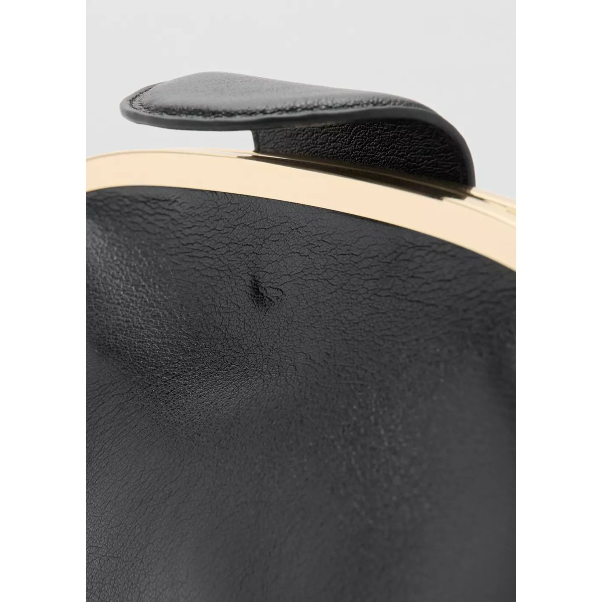 Petit sac pochette détails métalliques noir, MANGO