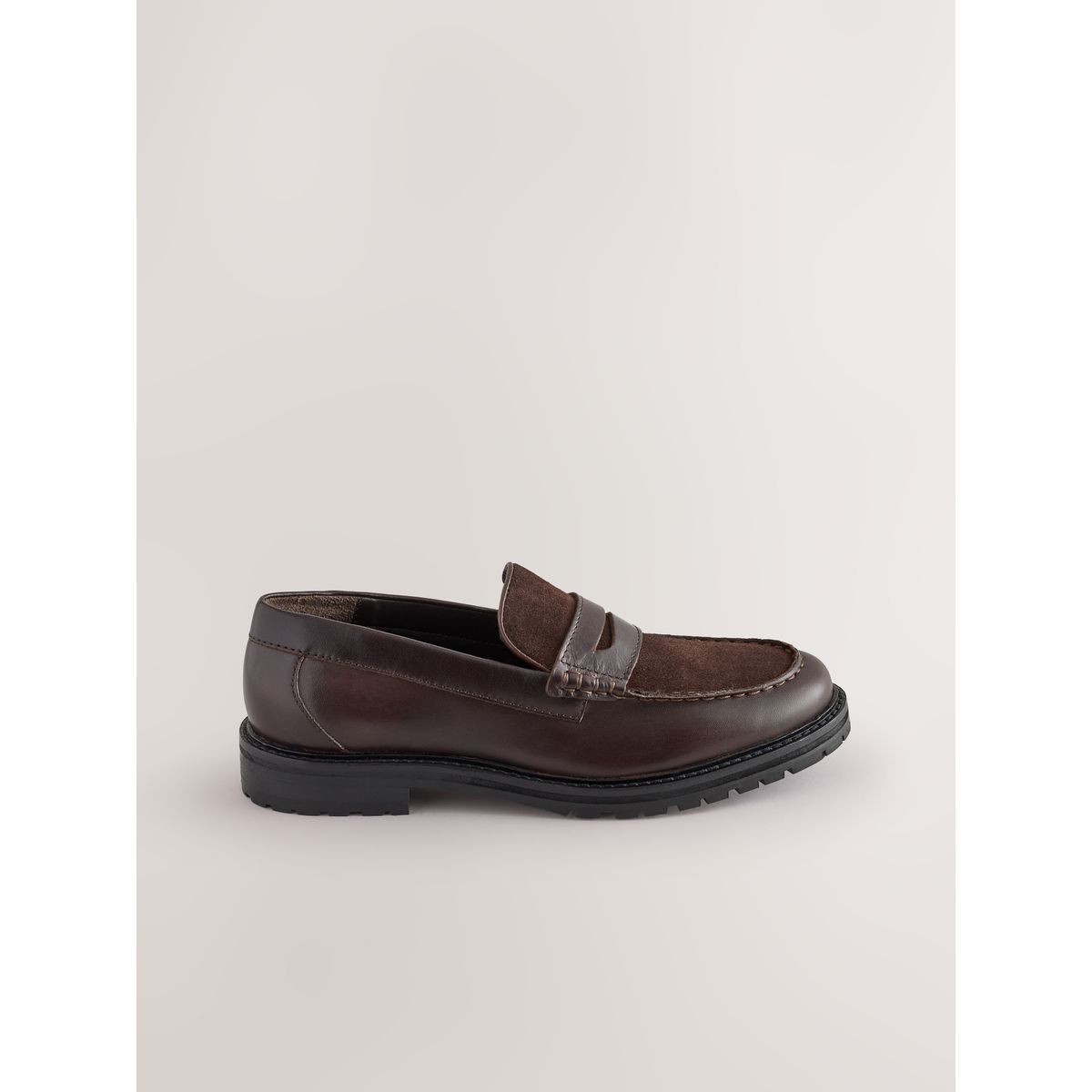 Mocassins habillés en cuir daim marron, NEXT