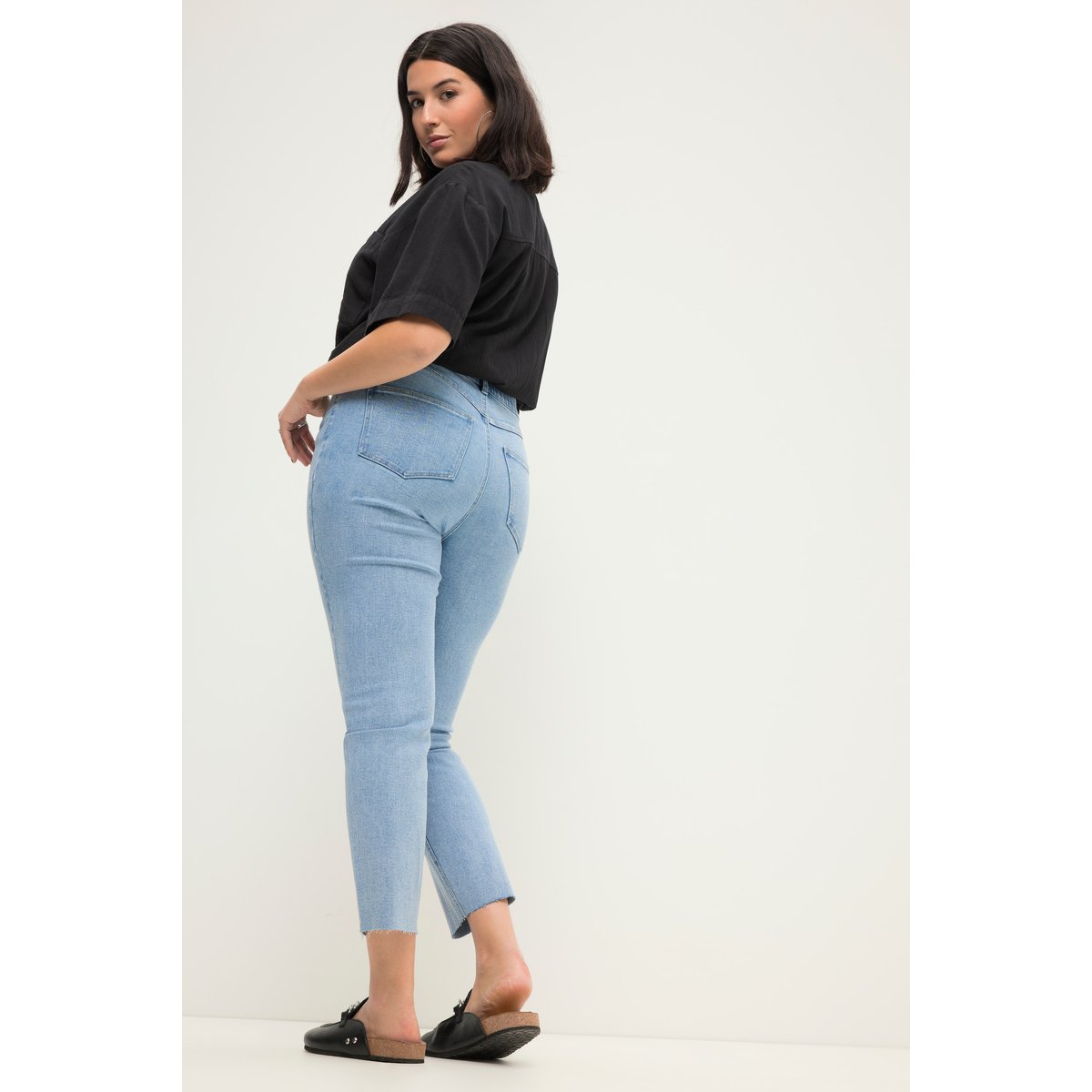 Jean mom coupe 5 poches taille haute bleu clair, STUDIO UNTOLD