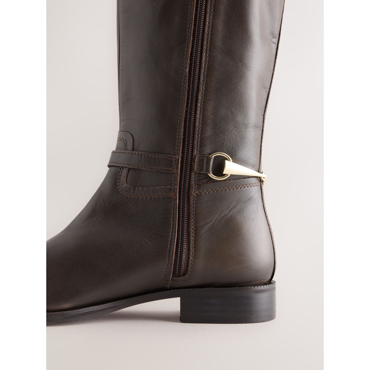 Eq03 nouveau a/h 2026 marron chocolat, NEXT