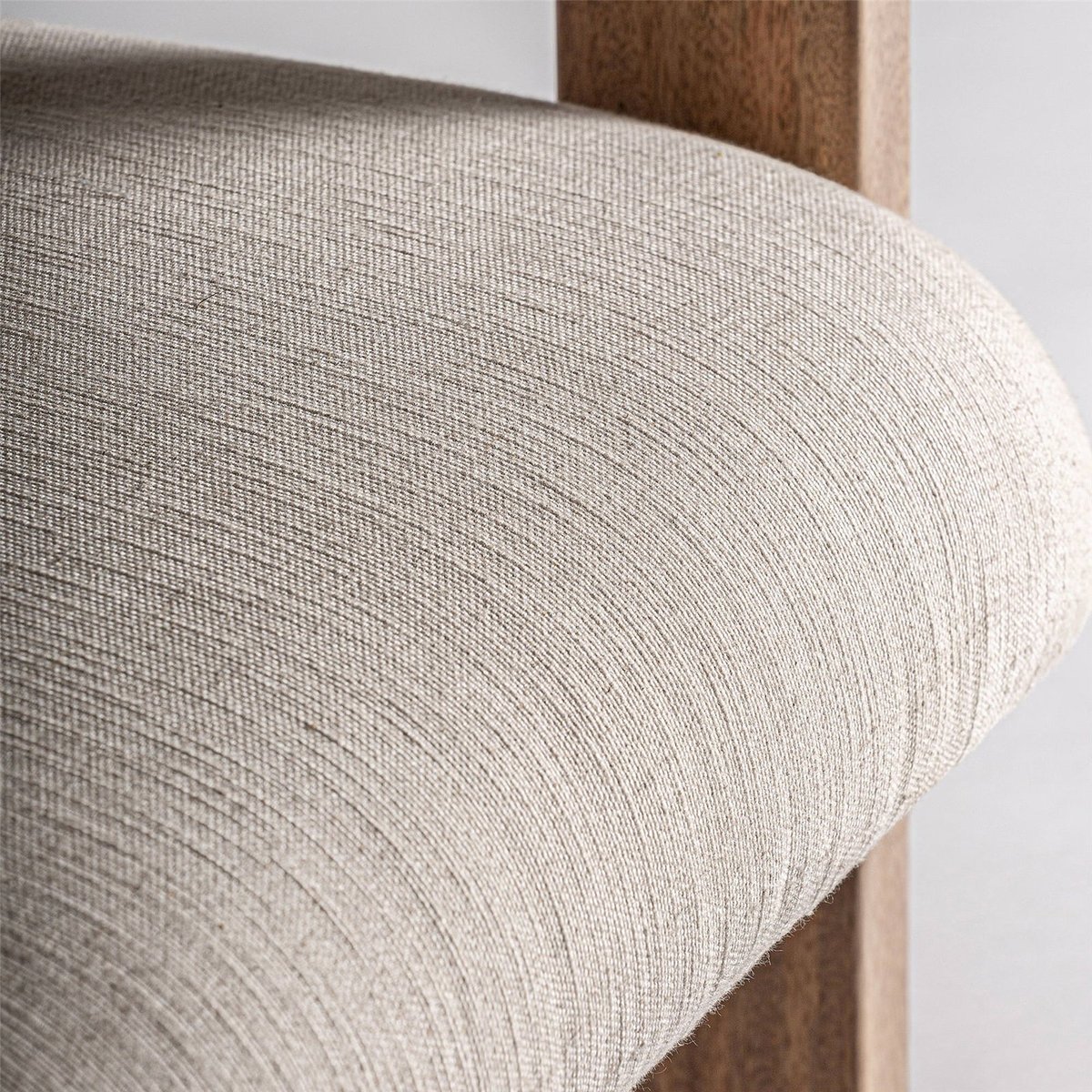 Fauteuil en bois de manguier finition mate marron bois naturel et blanc cassé, RECOLLECTION
