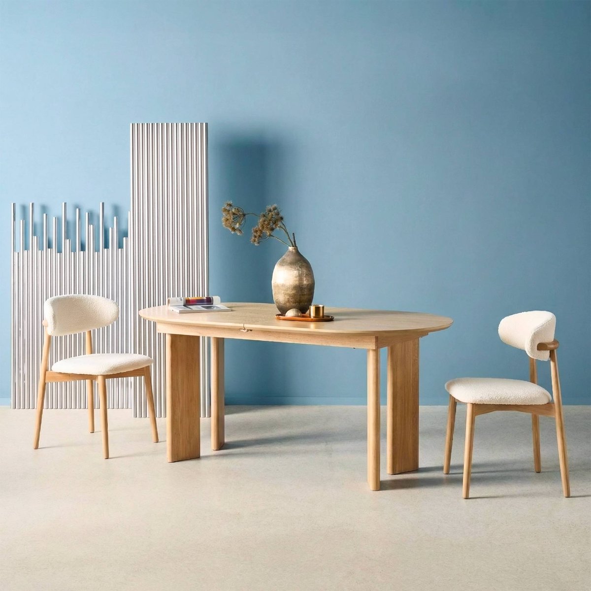 Table à manger oblongue extensible bois d'hévéa et placage chêne 6-8 places ALBANE naturel, SWEEEK