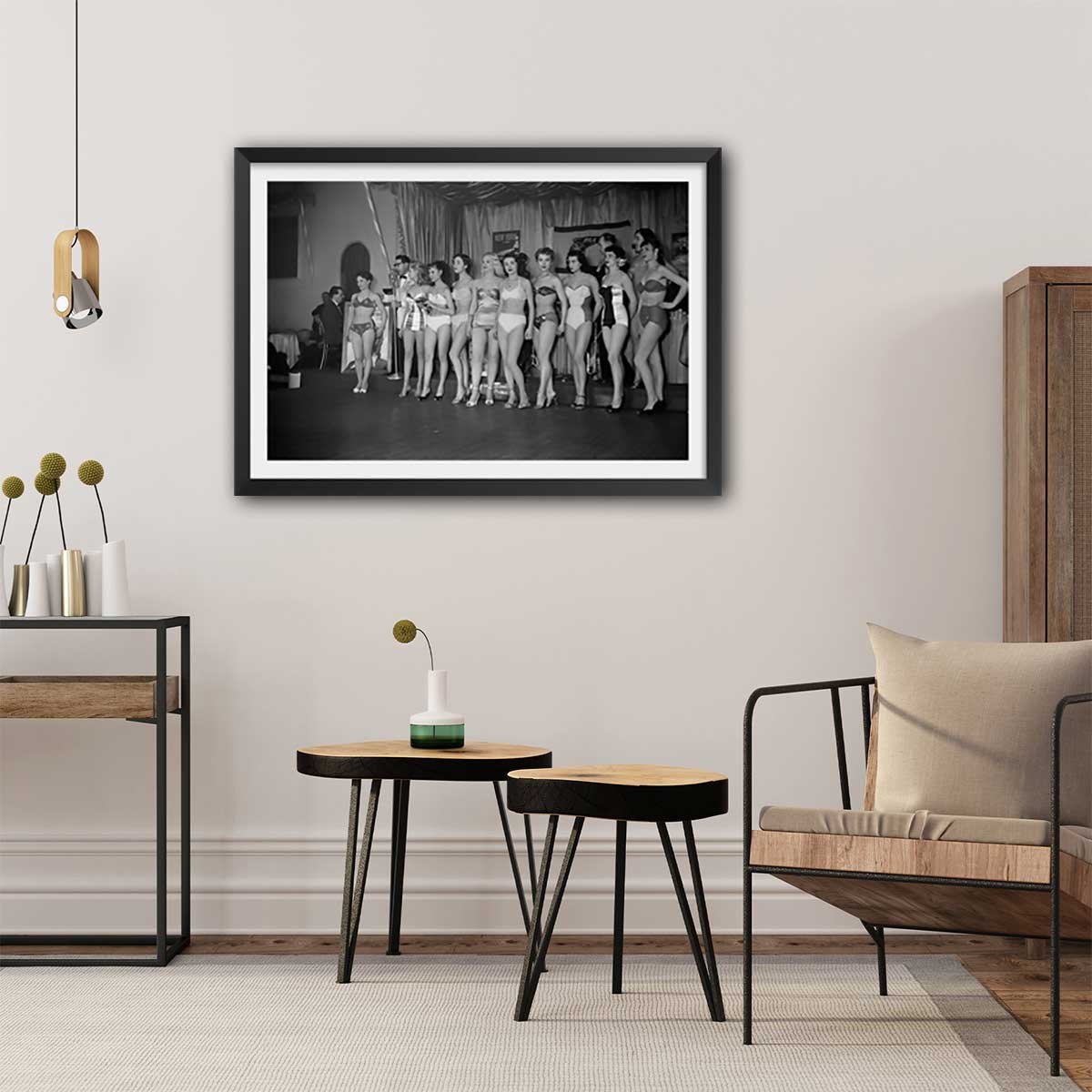 Affiche photo ancienne Miss Univers 1952 affiche + cadre en bois - noir, HEXOA
