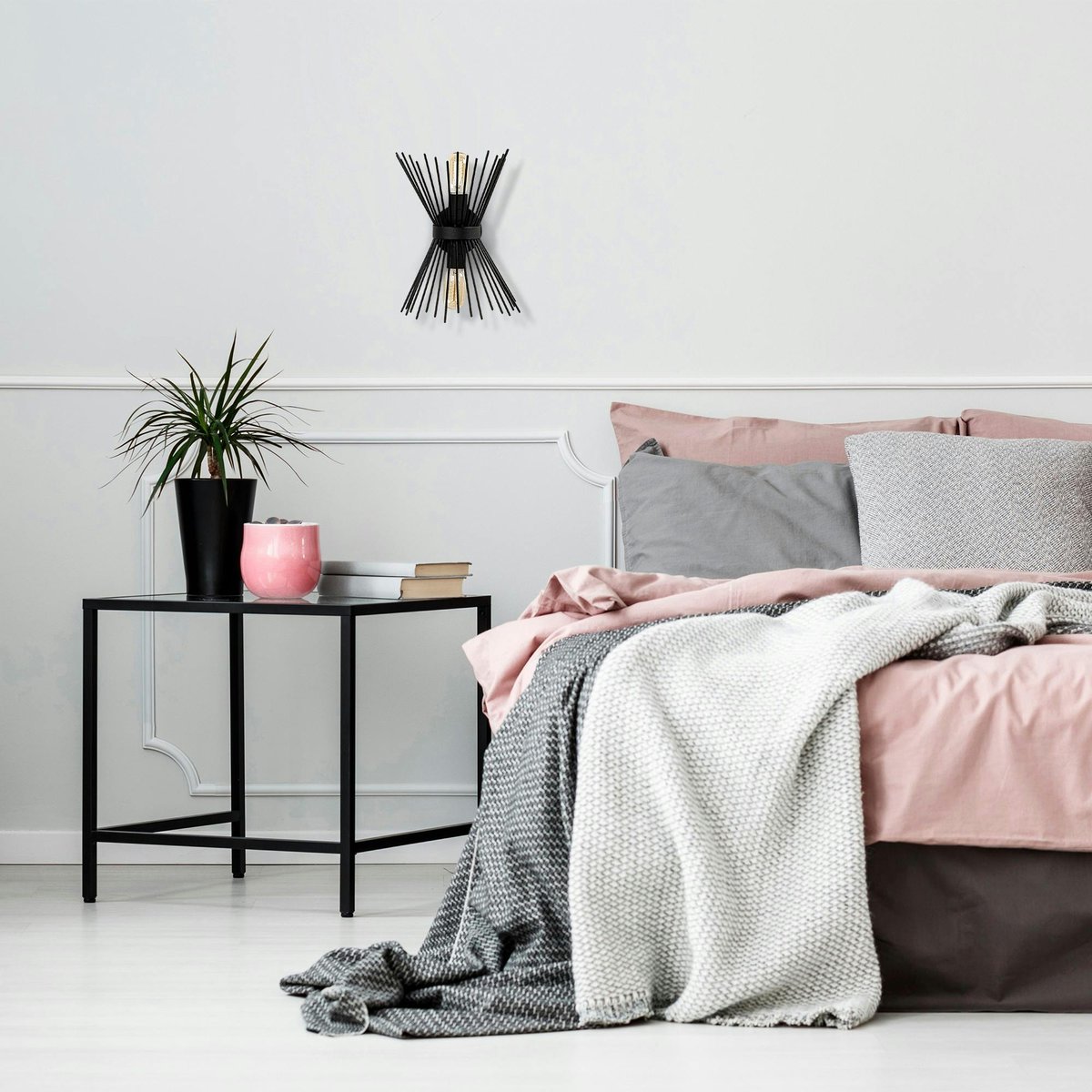 Applique murale forme sablier SINOP noir, PIER IMPORT
