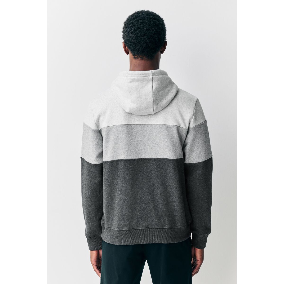Sweat à capuche avec empiècement noir/blanc, NEXT