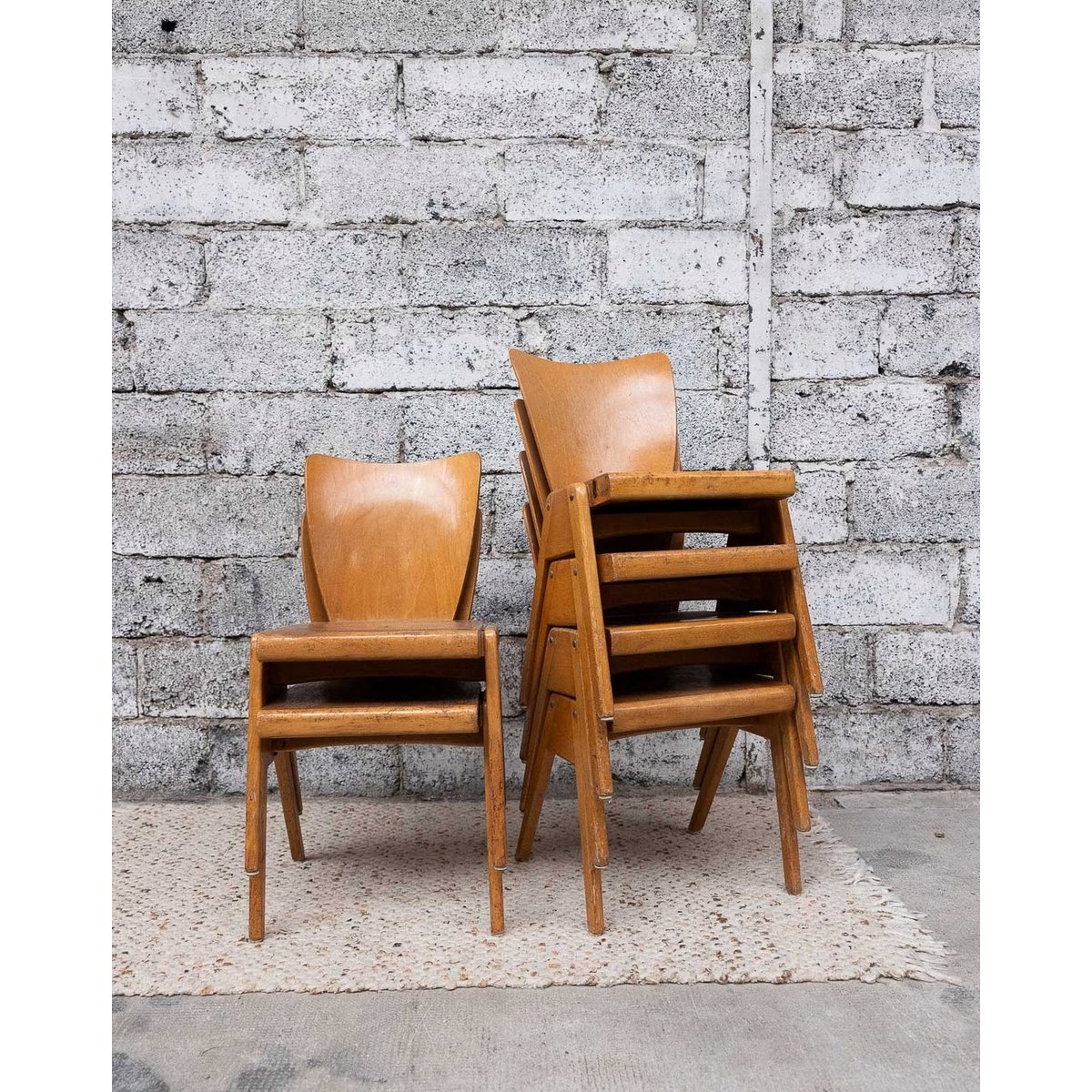 Paire de 2 chaises de design Alma N°1778 - Bon état bois clair, DEBONGOUT