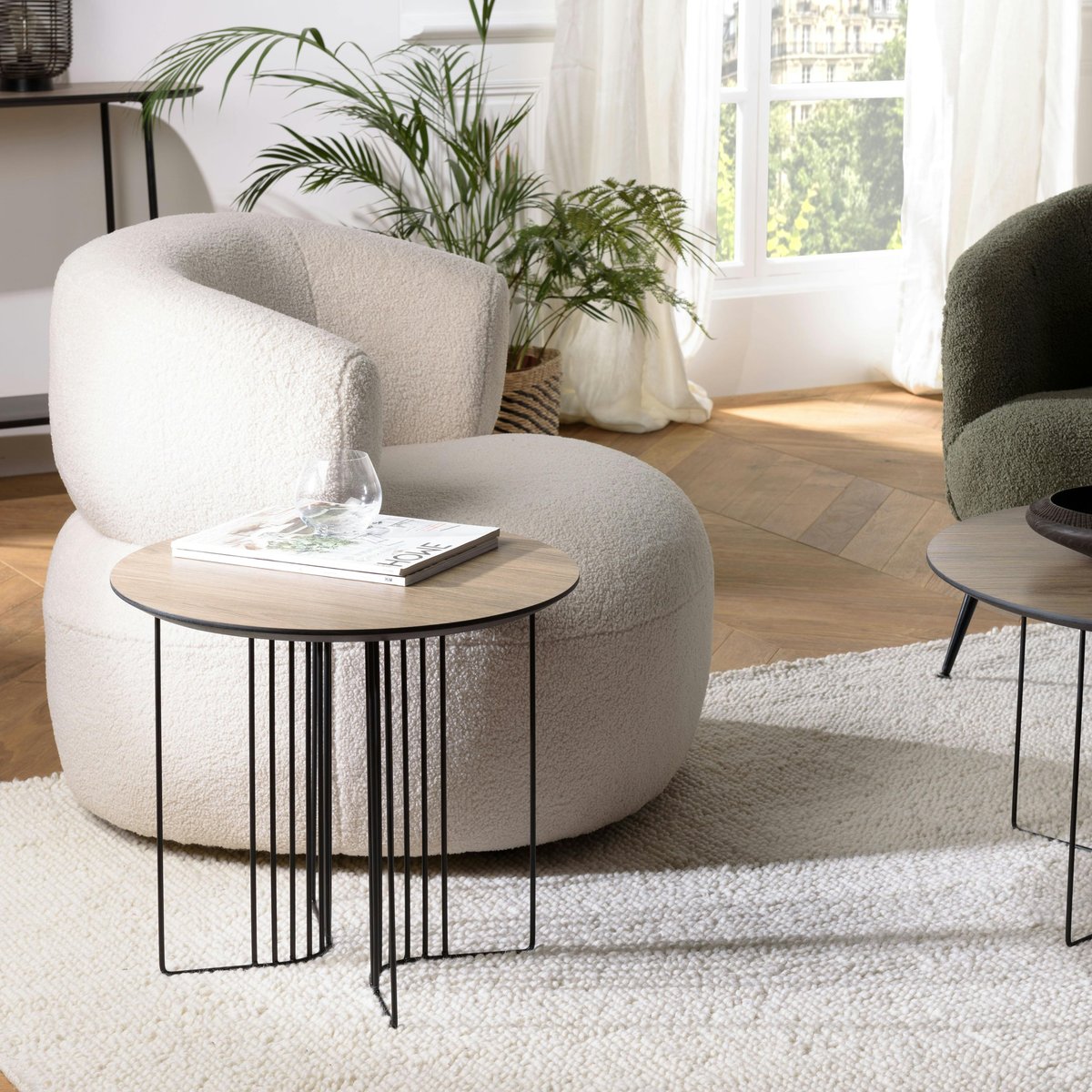 Table d'appoint ronde pieds modernes  LANDAISE bois naturel, PIER IMPORT