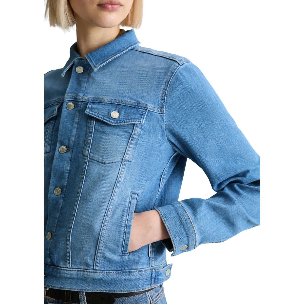 Veste en jean oversize en coton organique stretch de haute qualité bleu clair, MARC O’POLO DENIM