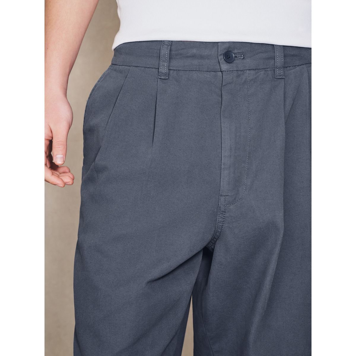 Pantalon chino à 2 plis et taille élastique bleu, NEXT