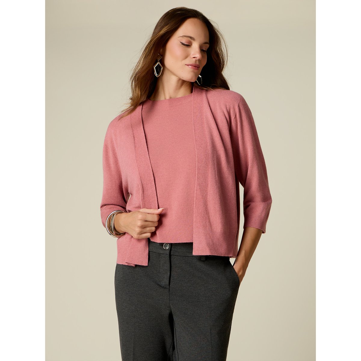 Cardigan rose, OLTRE