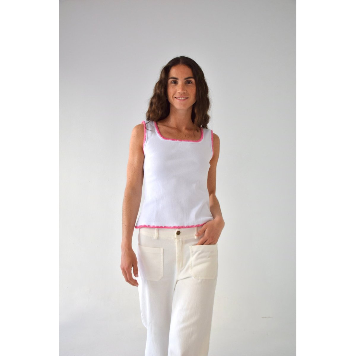 Top côtelé liserés crochet MIRIAM blanc / rose, MINDTRAVELER