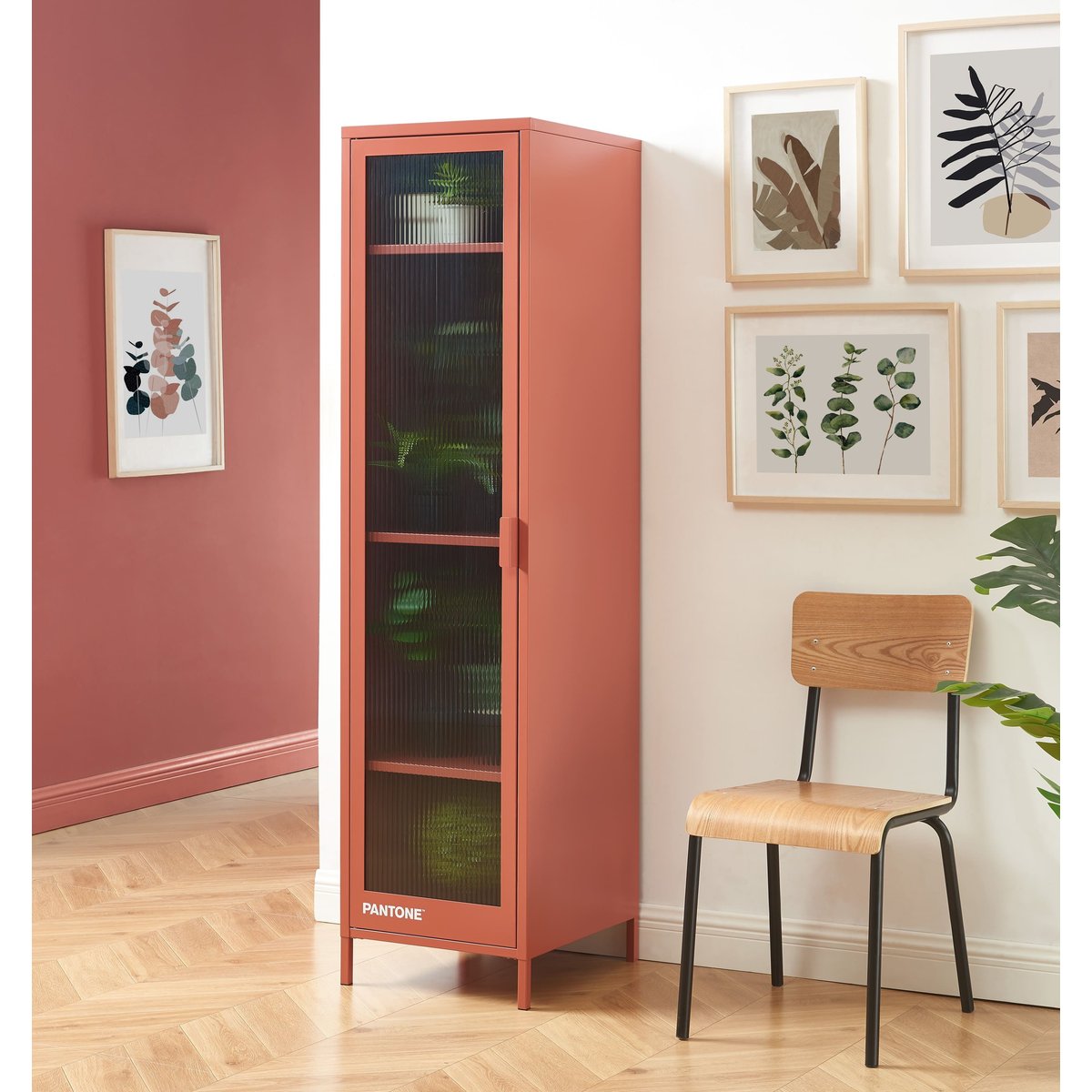 Vestiaire en acier et porte en verre cannelé terracotta / tcx 18-1434, PANTONE