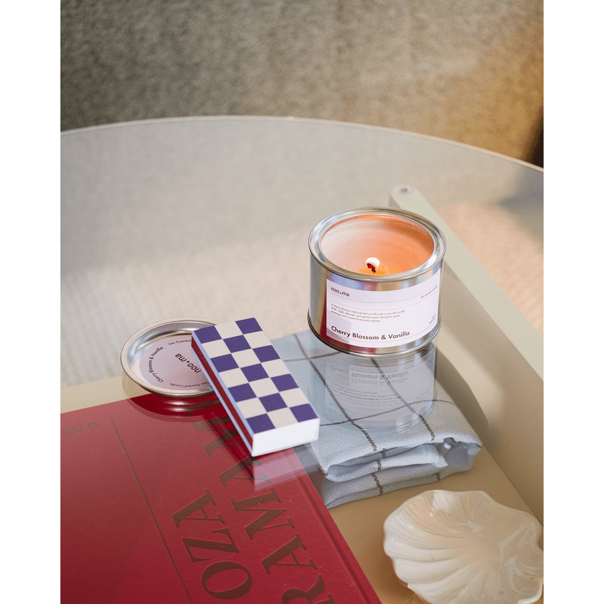 Bougie parfumée Ven - Thé vert & Fleur de sureau gris, NOO.MA