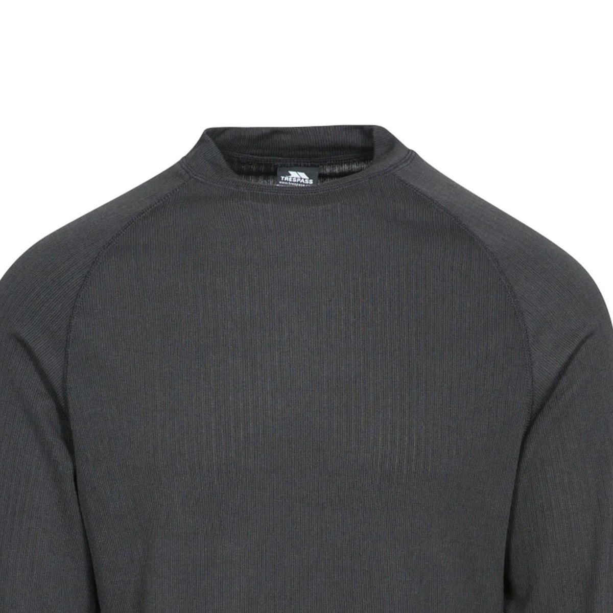 Haut thermique noir, TRESPASS