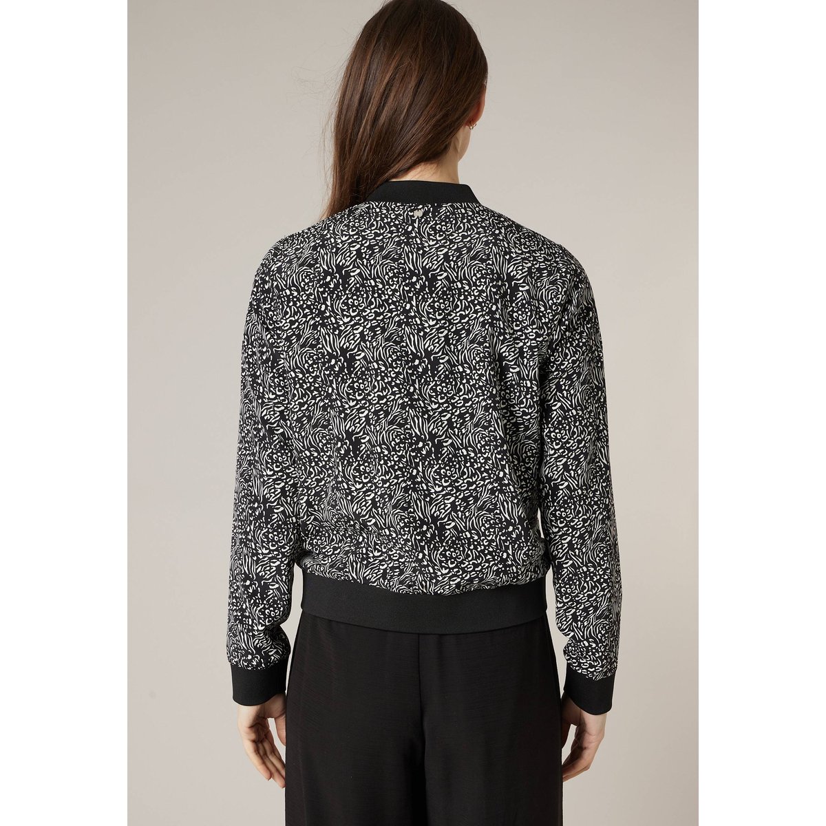 Veste femme fluide et légère, imprimé graphique KRISTEN black, DEELUXE