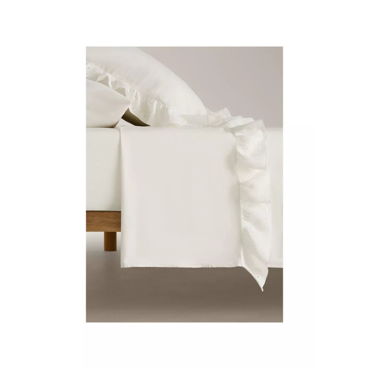 Drap plat coton garment-wash volant lin lit 150/160 cm blanc cassé, MANGO HOME