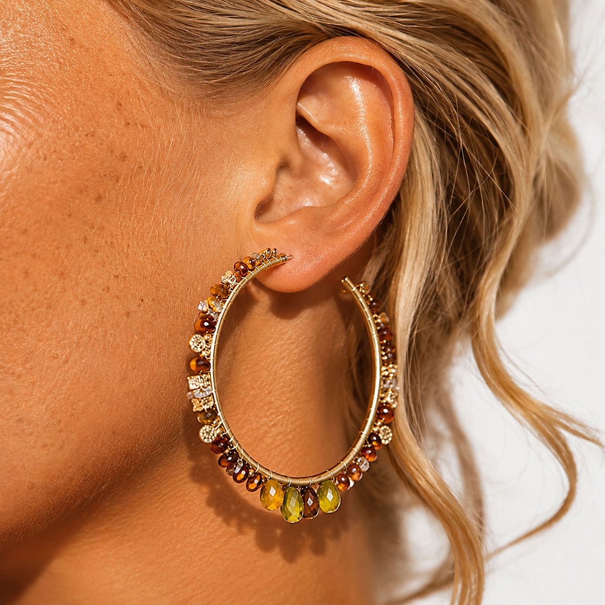 Boucles d'oreilles créoles avec perles ISAIS ambre, HIPANEMA