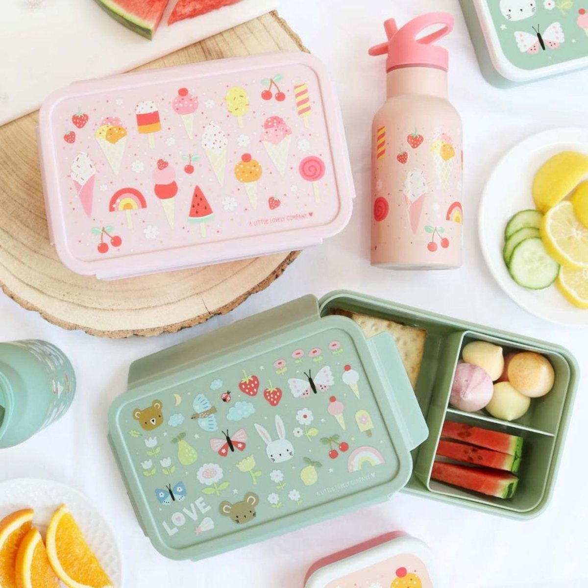 Lunch box Joie vert d'eau, rose, jaune, A LITTLE LOVELY COMPANY