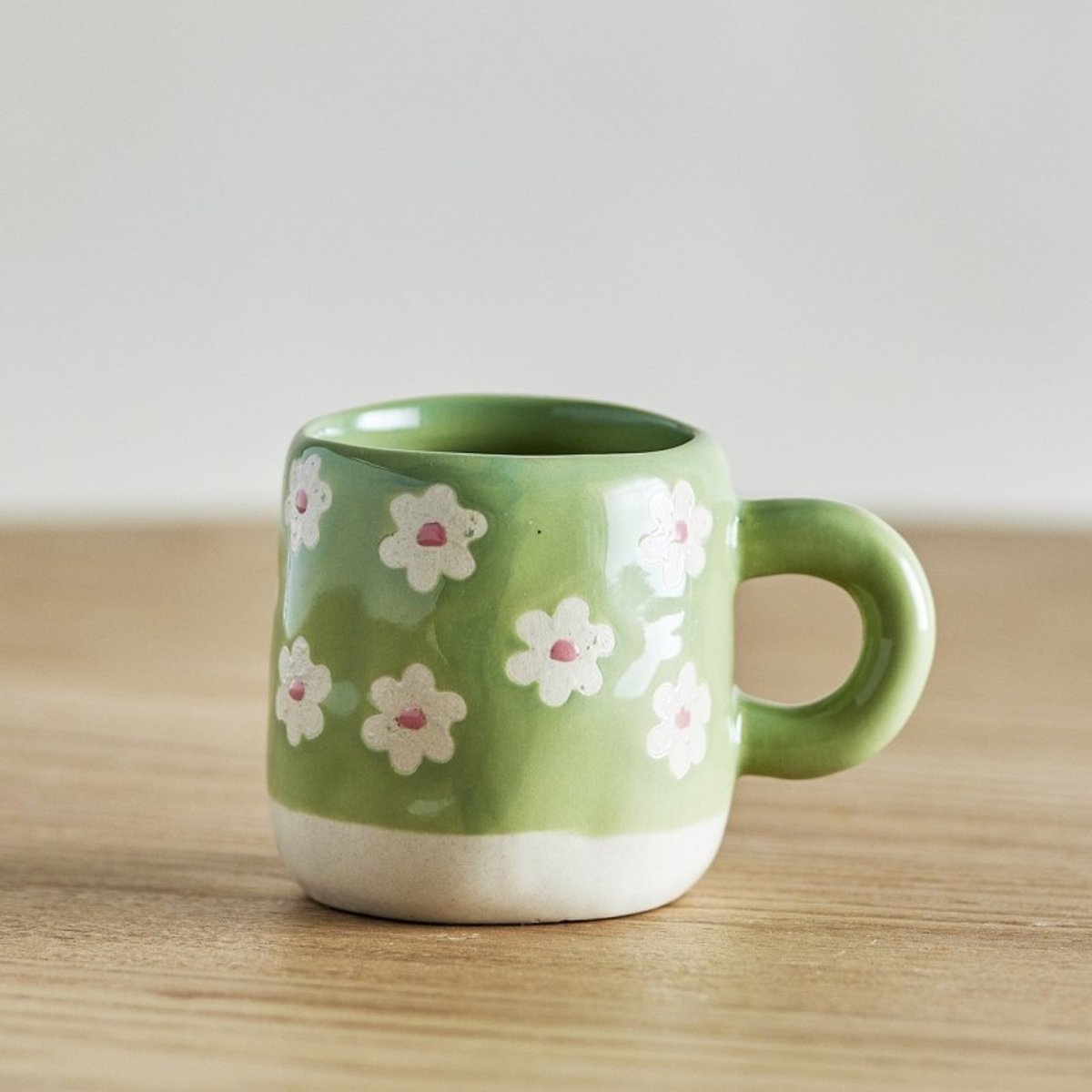 Petite tasse grès peint fleurs MILLIE vert, BLOOMINGVILLE