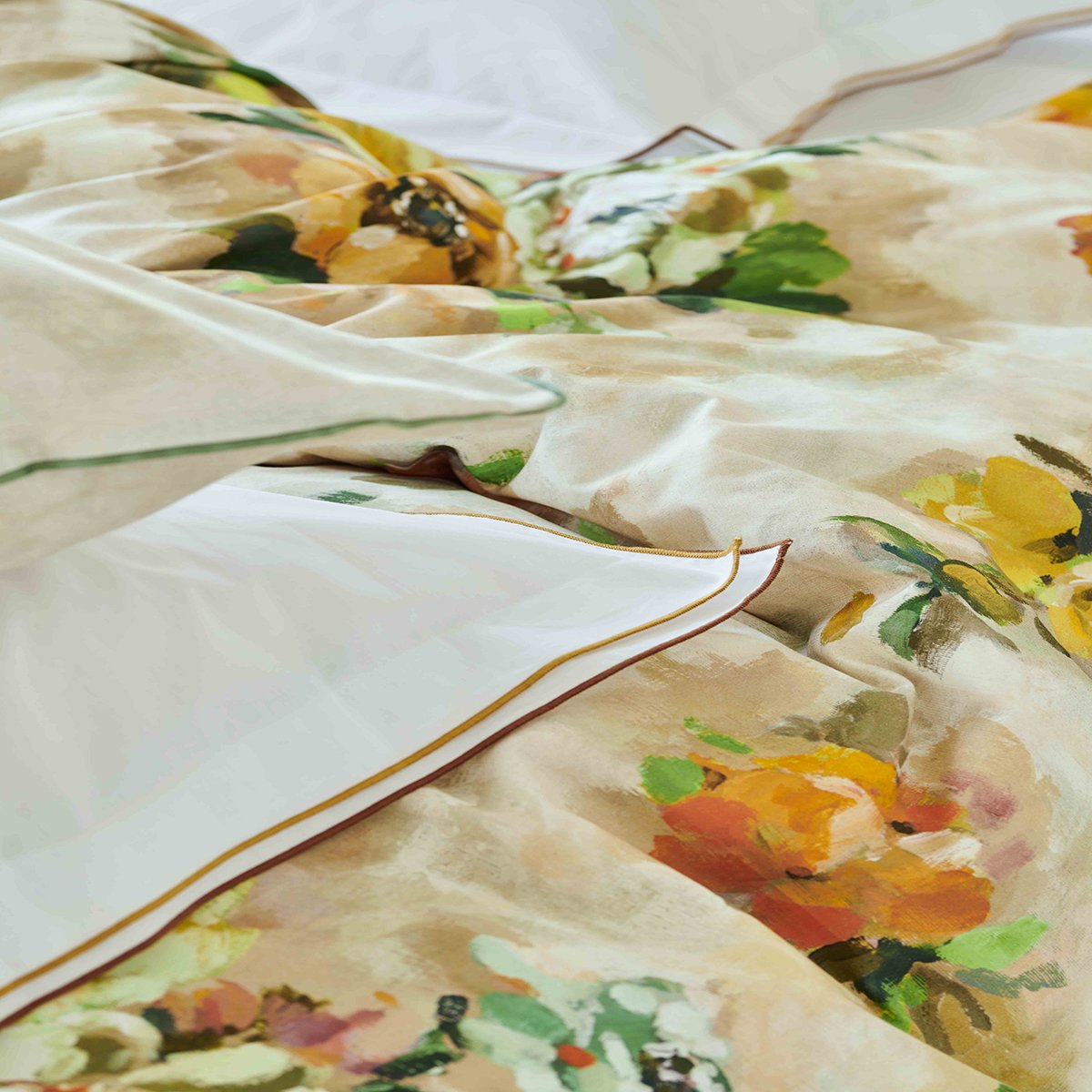 Housse de couette imprimée en satin de coton, GIARDINO DI ROSE ACACIA beige clair, DESIGNERS GUILD