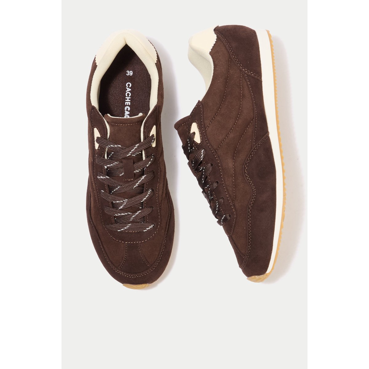 Basket aspect daim marron, CACHE CACHE