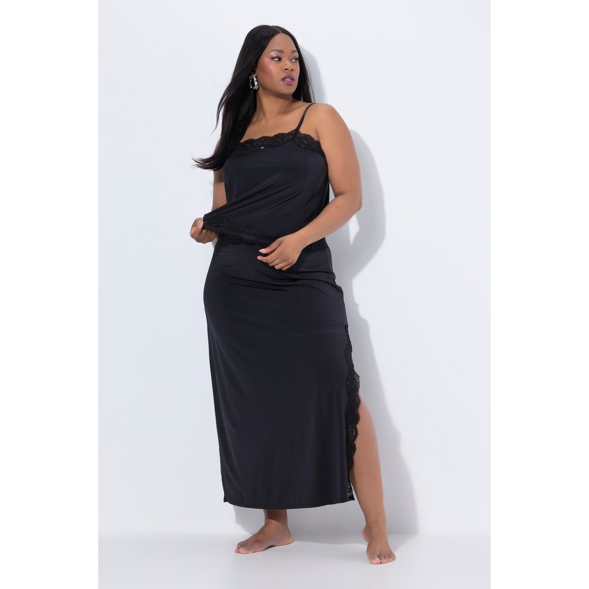 T-shirt et jupe TruYou en satin et dentelle noir, ULLA POPKEN