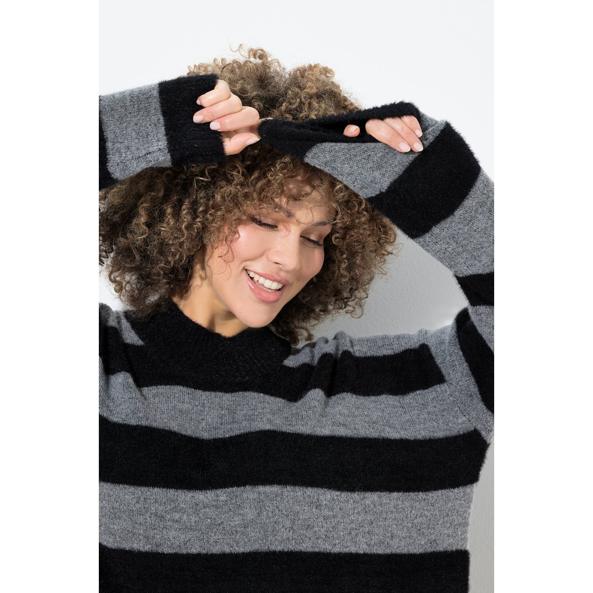 Pull moelleux à rayures gris graphite, ULLA POPKEN