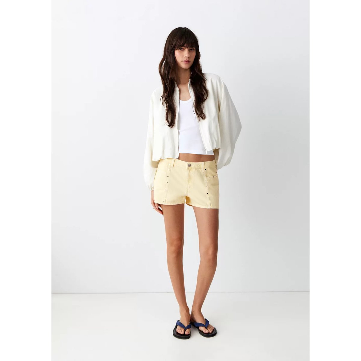 Short en jean à clous jaune pastel, MANGO TEEN