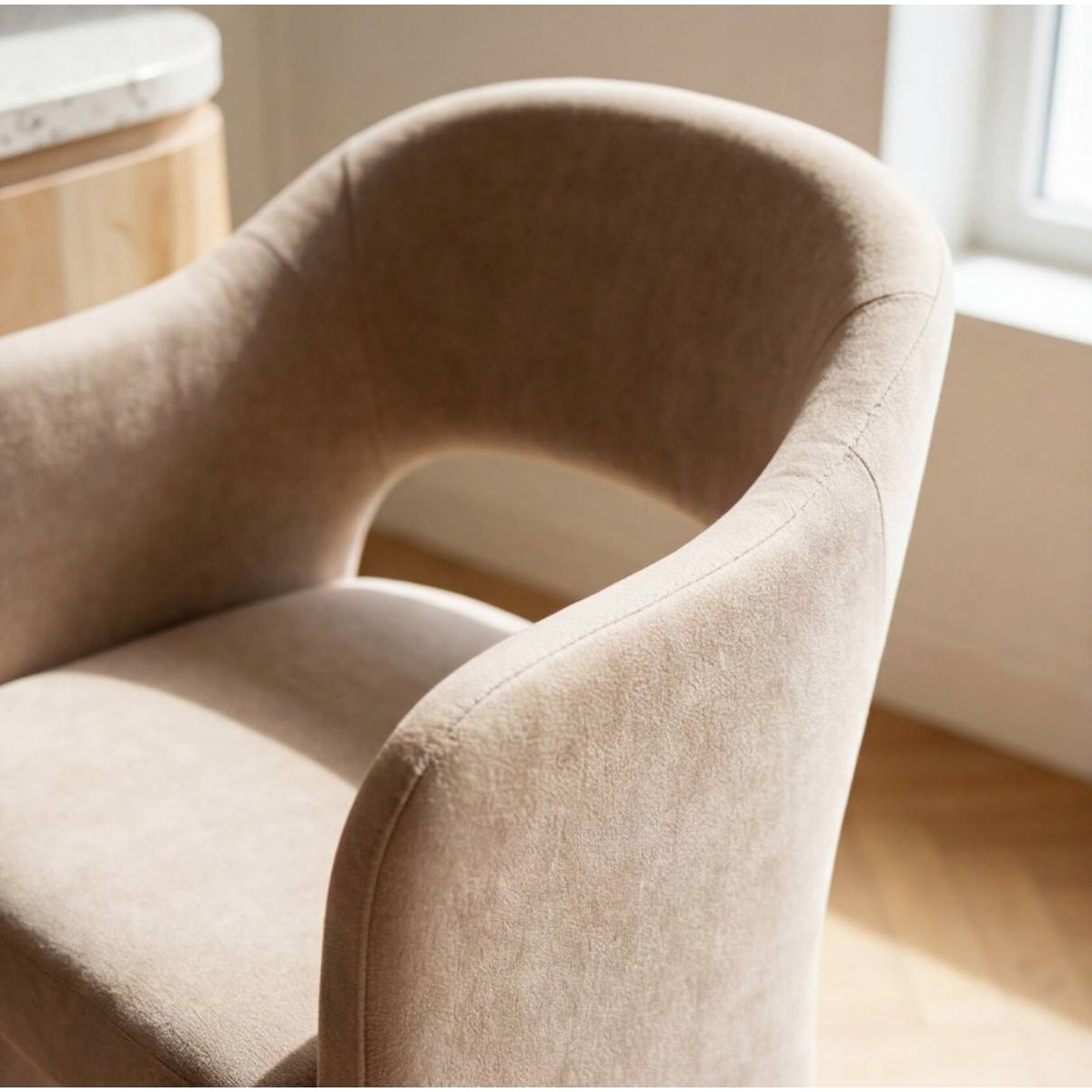Lot de 2 tabourets de bar en tissu SÉPHIRA blanc, MADE IN MEUBLES
