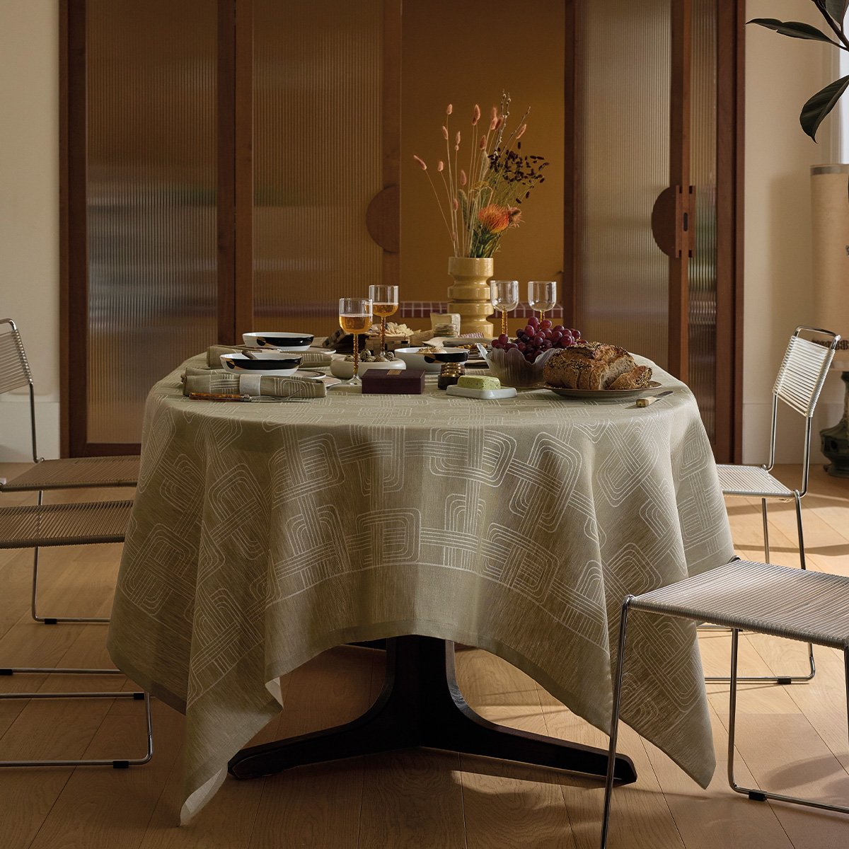 Nappe Hôtel Particulier vert buis, LE JACQUARD FRANCAIS