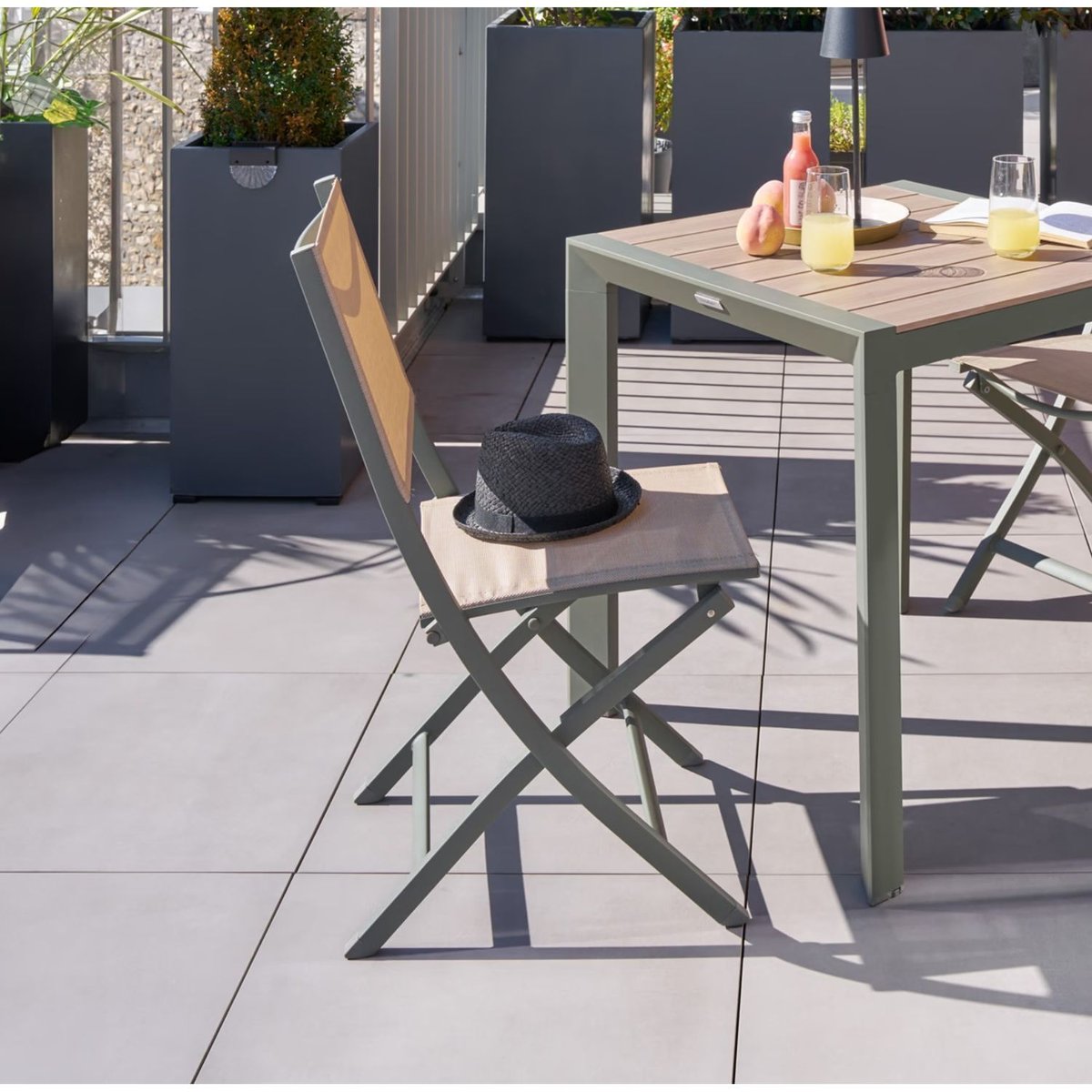 Lot de 4 chaises pliantes en aluminium et texaline ESSENTIA vert, TOILINUX