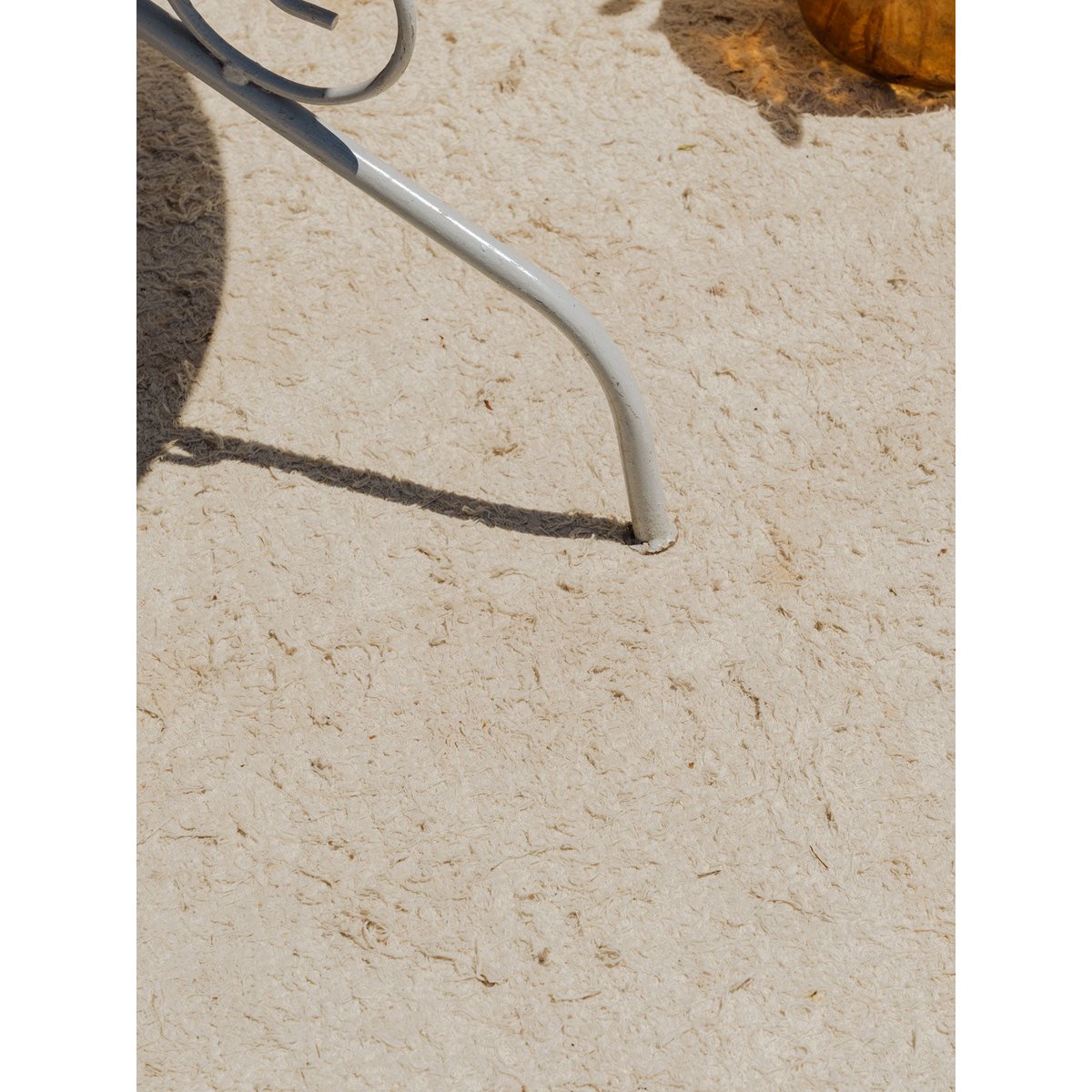Table à manger ronde en métal gris Romy N°1426 - Bon état gris, DEBONGOUT