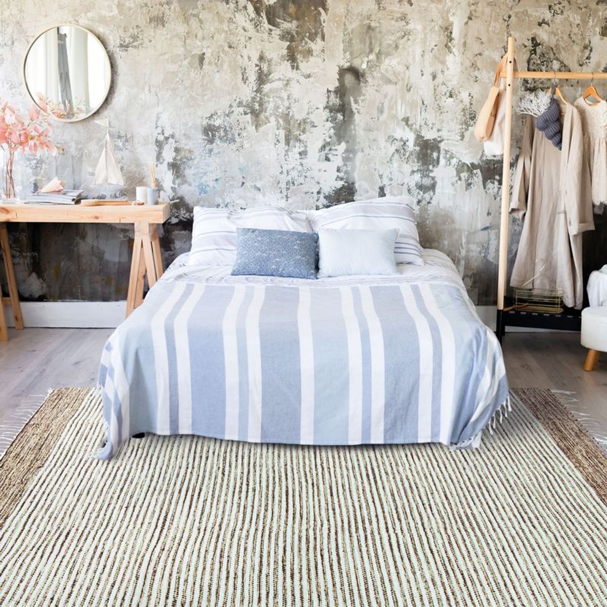 Tapis salon artisanal en coton gris blanc, THE DECO FACTORY