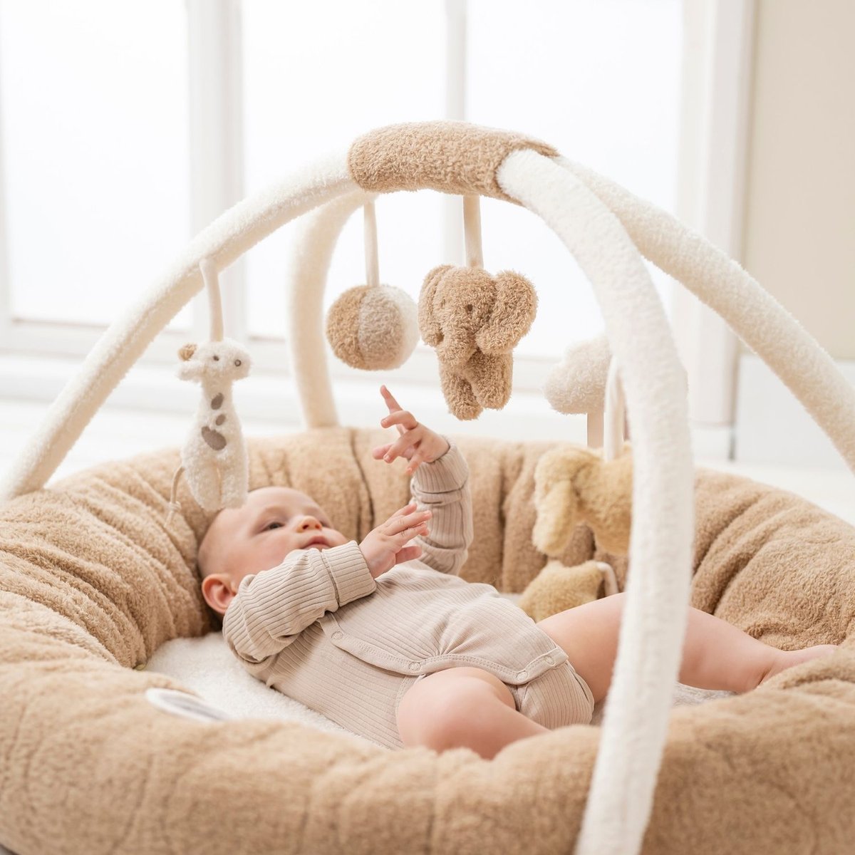 Tapis d'éveil avec arches Teddy marron, écru, beige, NATTOU