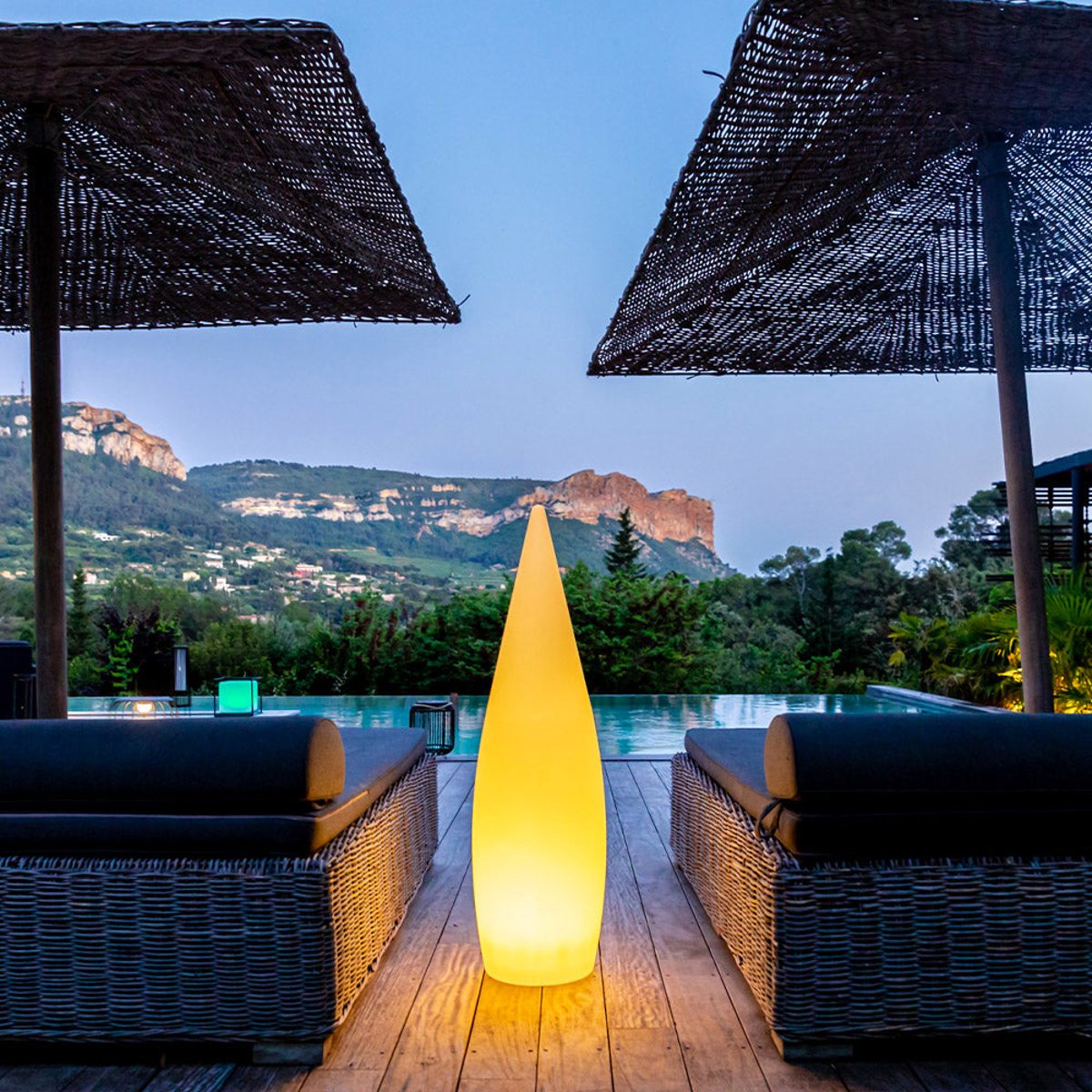 Lampadaire solaire CLASSY C120 SOLAR blanc, LUMISKY