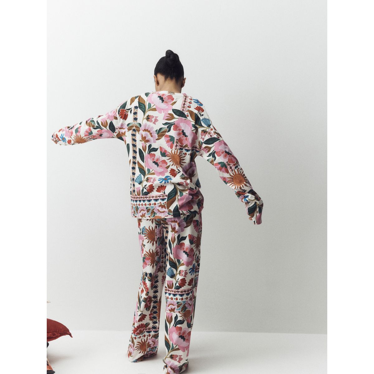 Pyjama à manches longues imprimé floral folk rose/crème, NEXT