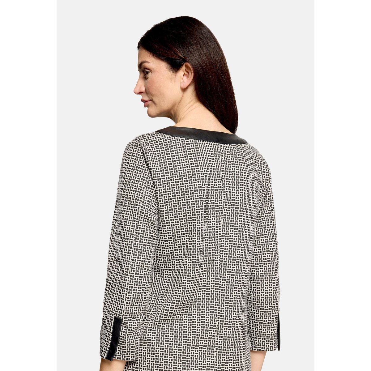 Robe en jersey à poches extérieures blanc/noir, BETTY BARCLAY